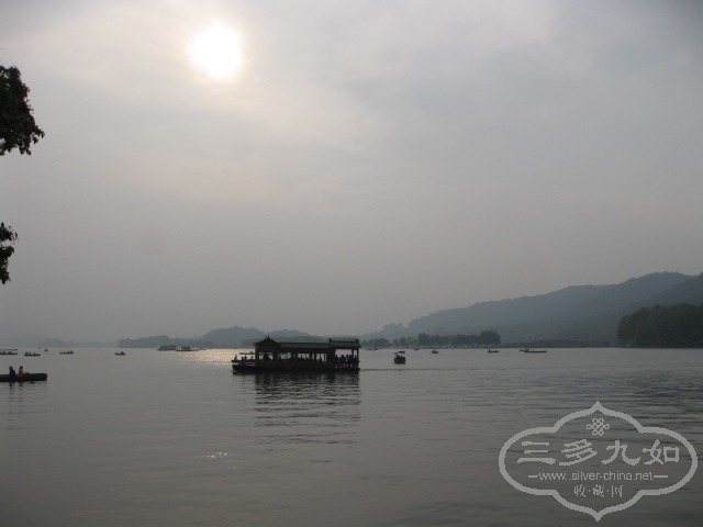 Ƭ 047.jpg