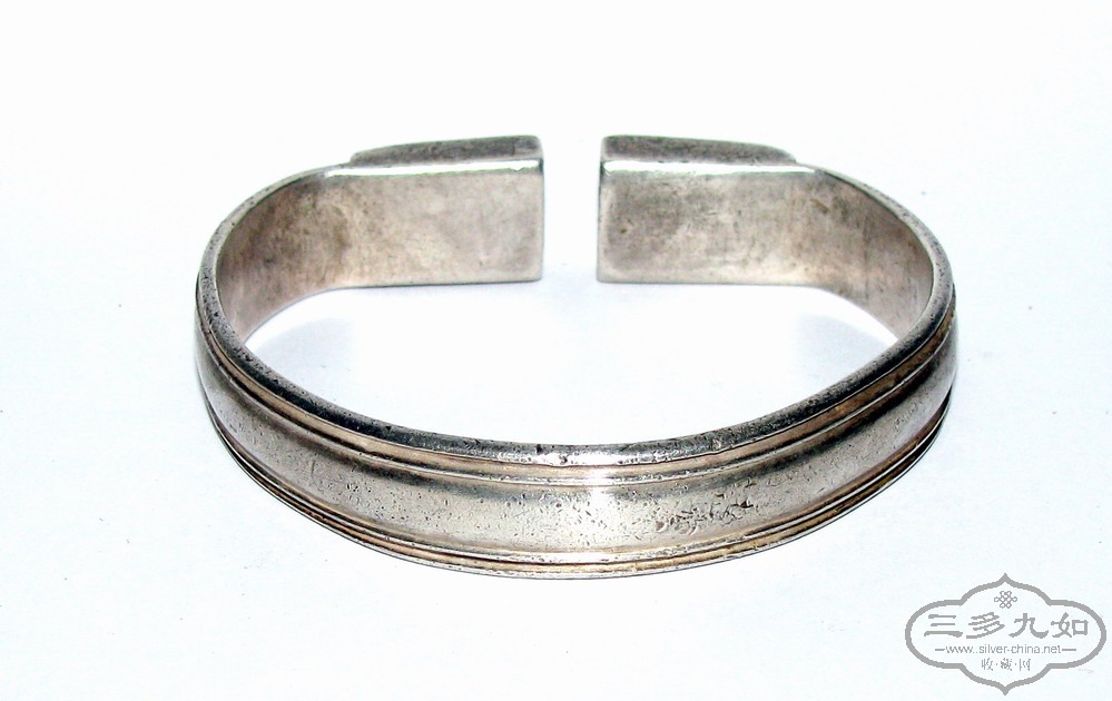 1749410s9urk406q0isizk.jpg