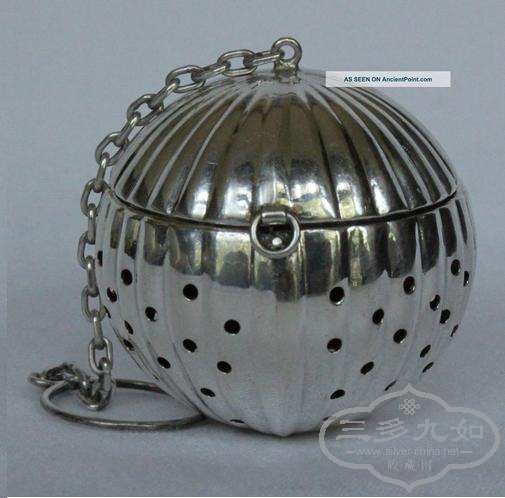 tea leaves infuser 1.JPG