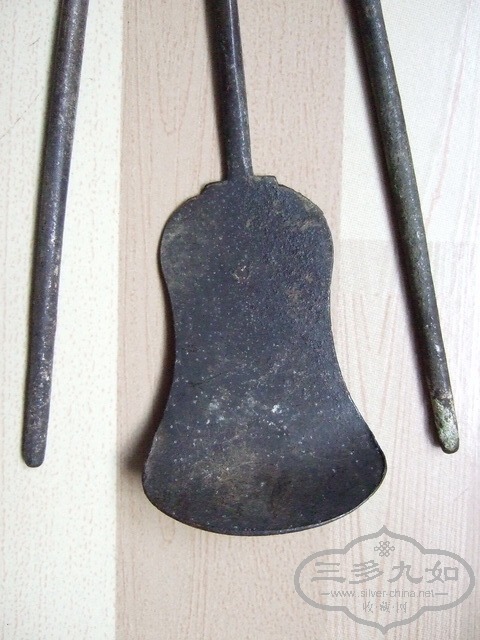 030.jpg