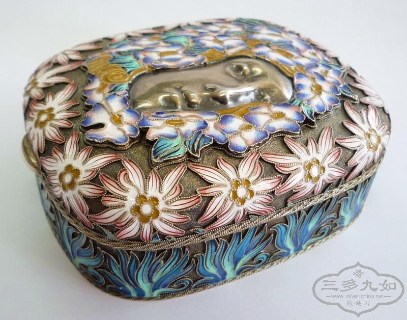RussianBox-4.jpg