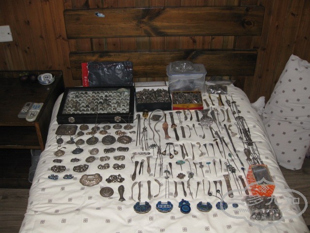 Ƭ 187.jpg