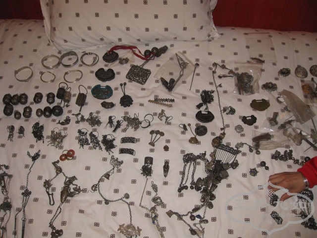 Ƭ 205.jpg