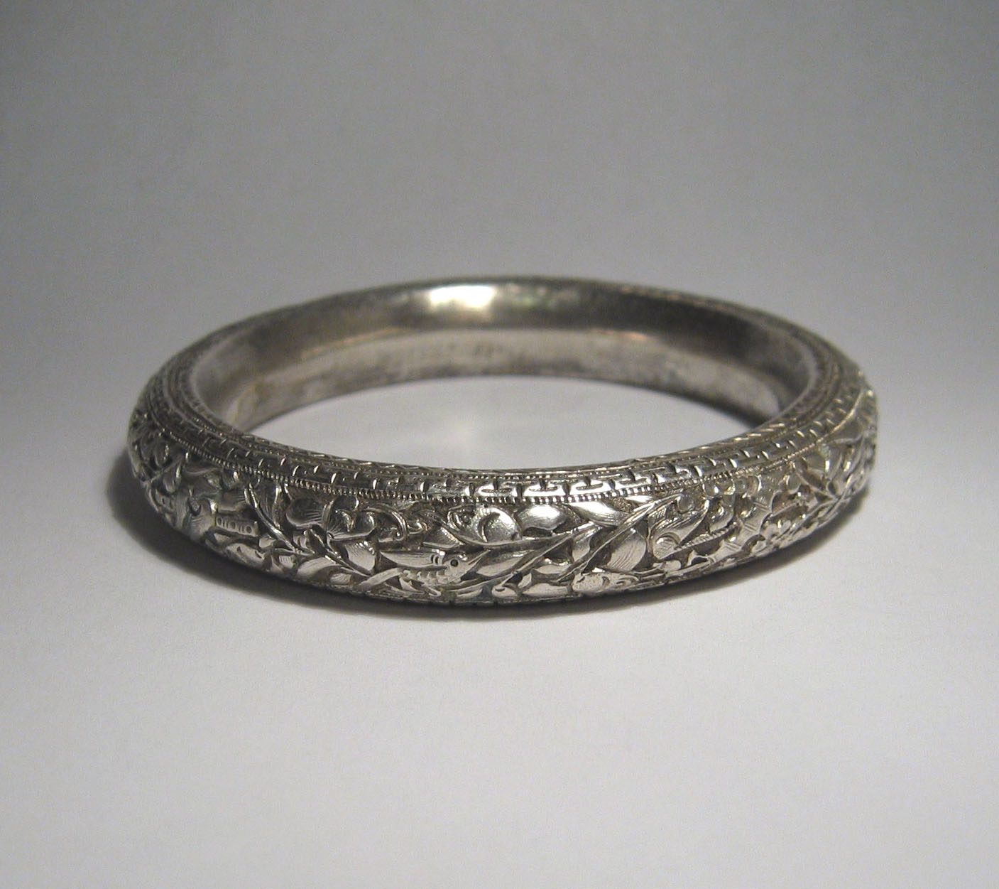 12��8�գ������Ѿۻ��Ϻ�̲