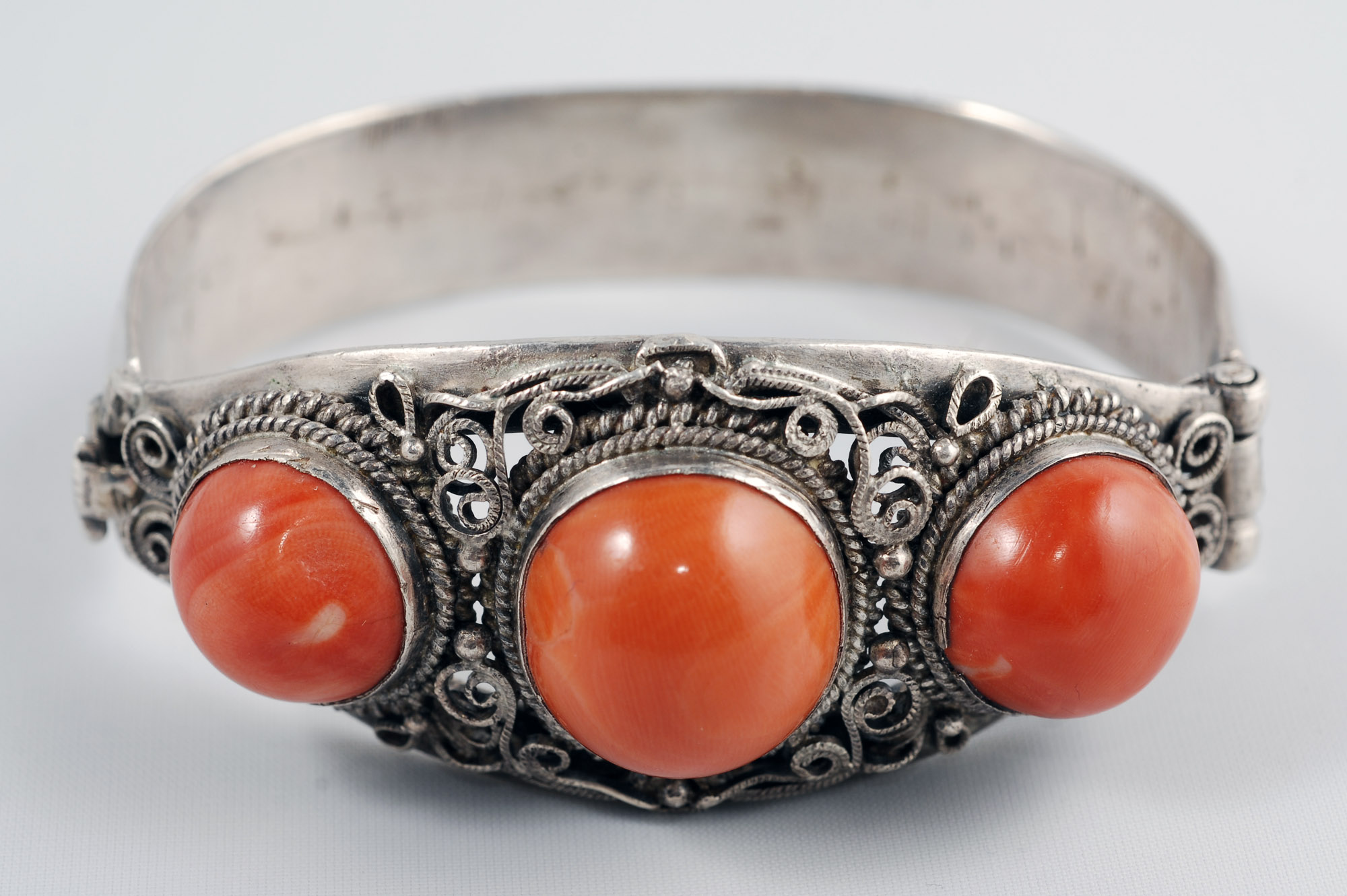 �����ˣ���һ�ѽ�ָ����ͬ�֣�